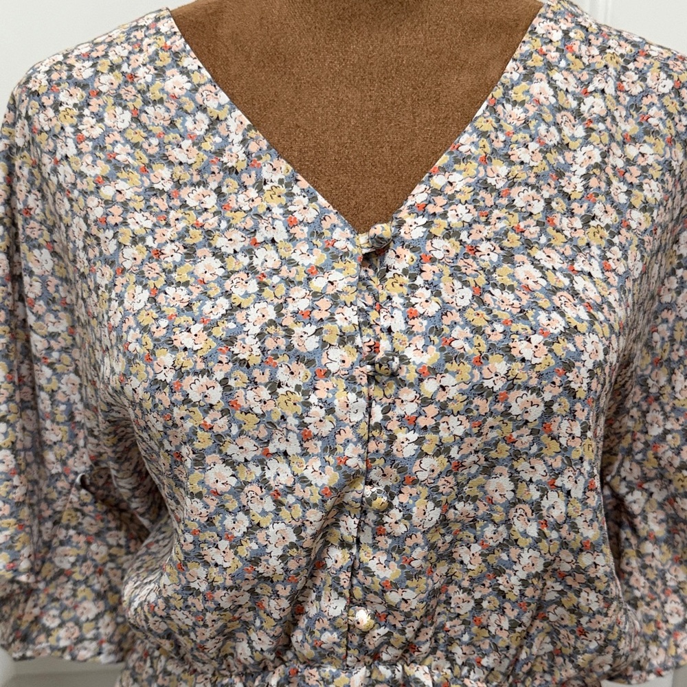 Sienna Sky Floral V-Neck Blouse with Elastic Waist and Flutter Sleeves - Picture 3 of 7